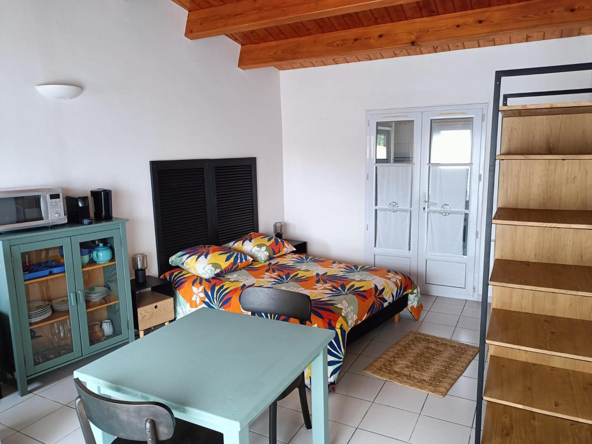 Large Studio Close To The Beach Saint-Martin-de-Re Exterior photo